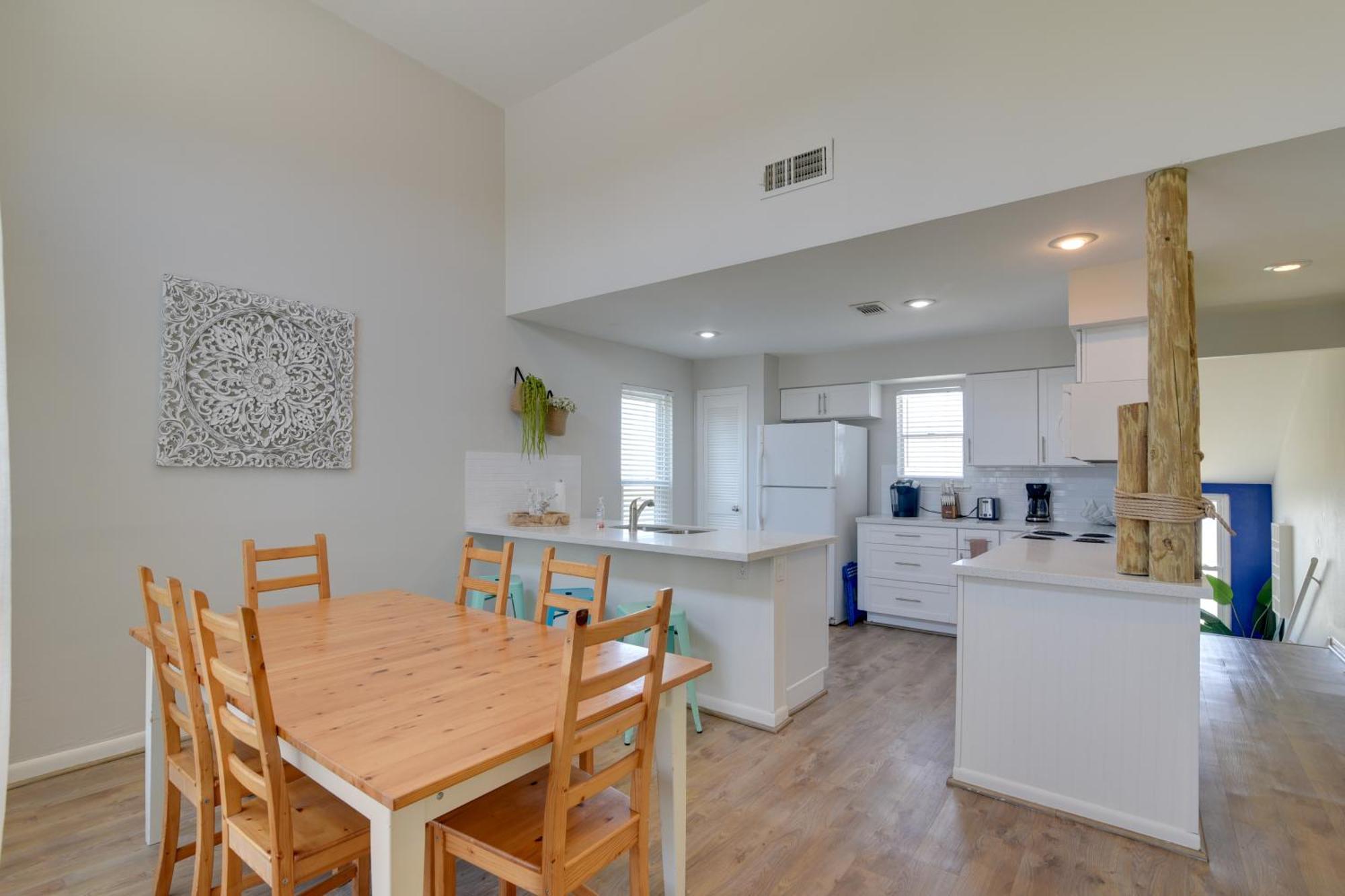 Galveston Townhome With Balconies Walk To Beach! Exterior foto
